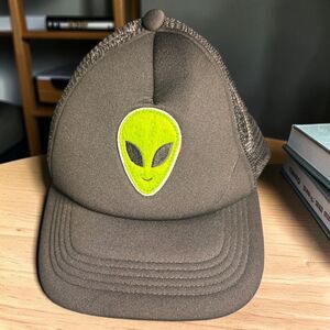 Men's Alien Hat Area 51 Novelty Hat Black Mesh Trucker Cap Y2K Adjustable